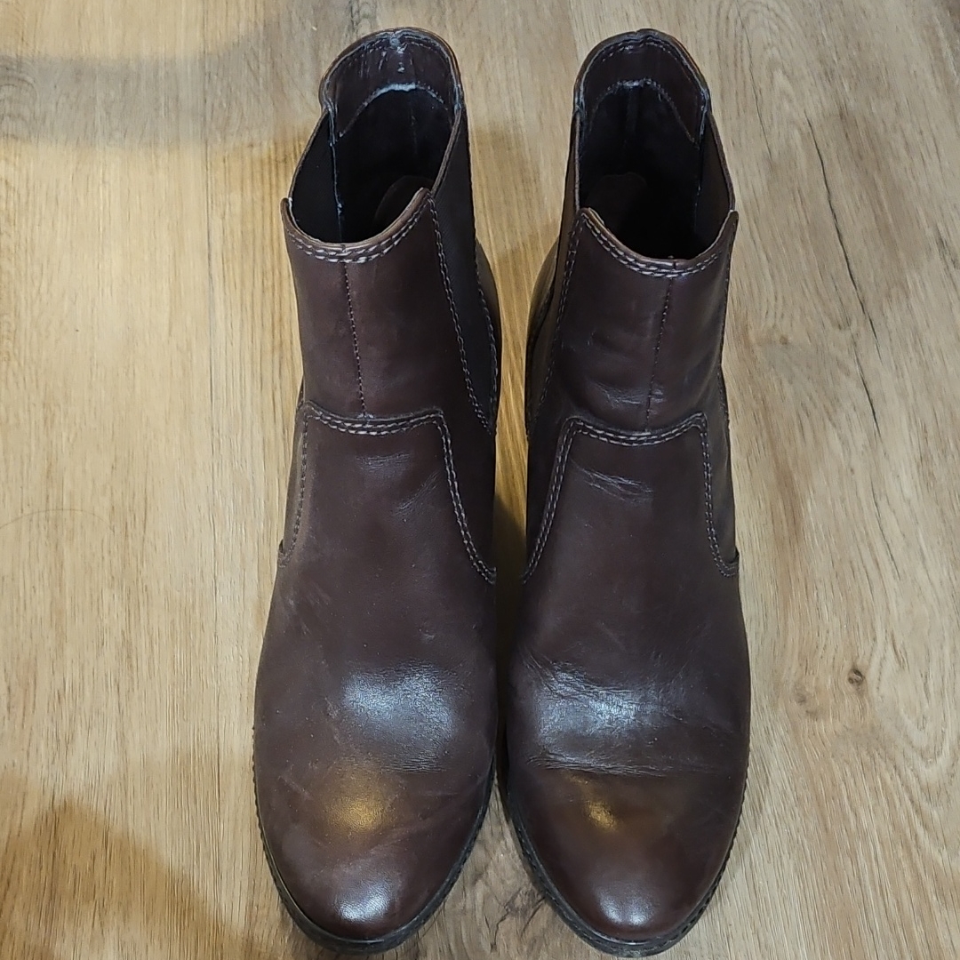 Anne Klein Women's Brown Leather Ankle Boots